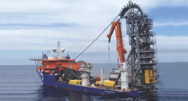 first rigid reel lay pipe